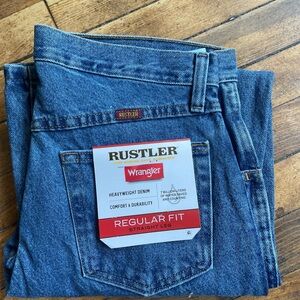 NEW Wrangler Men's Medium Wash Straight Leg Jeans 30 x 30